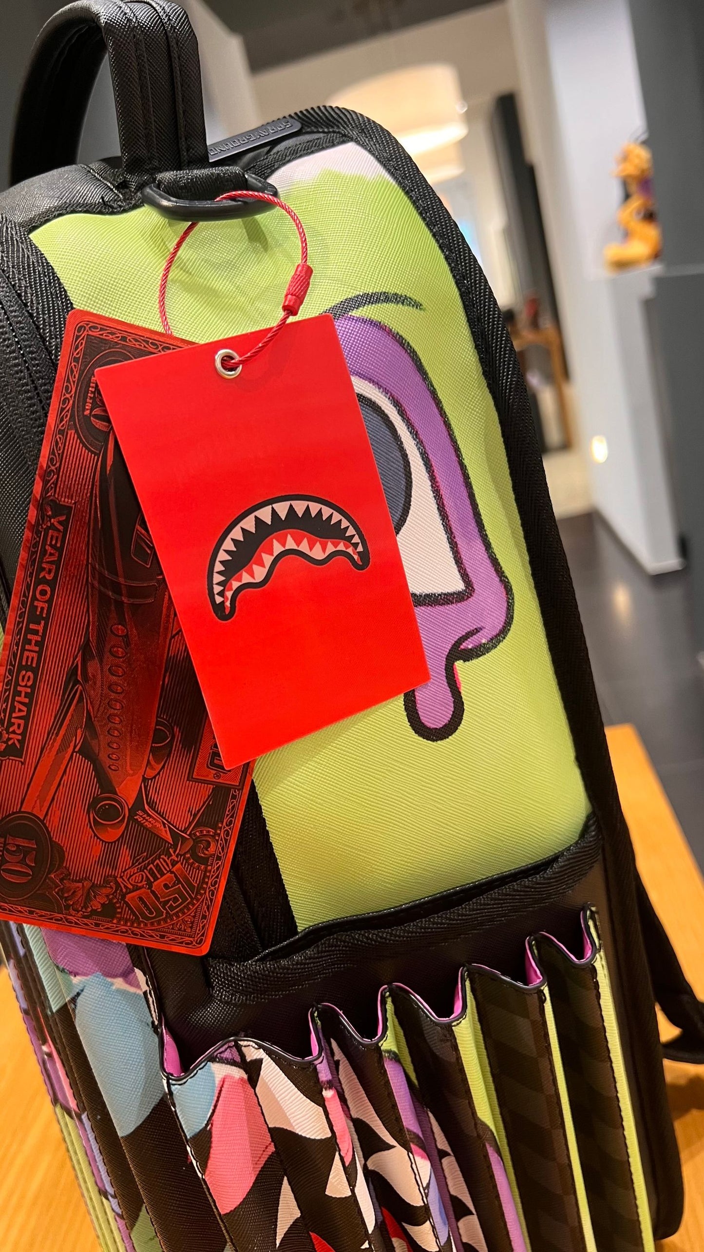 INSANE ILLUSION ART CHANGING BACKPACK