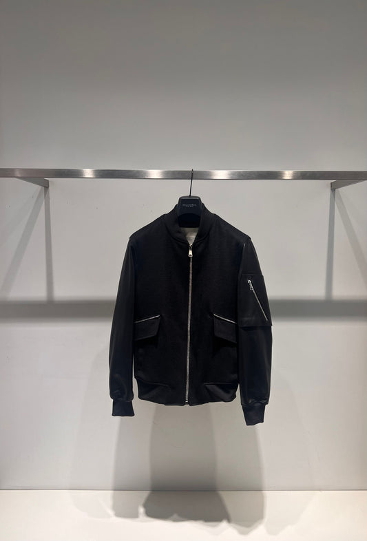 Bomber in panno con maniche in pelle