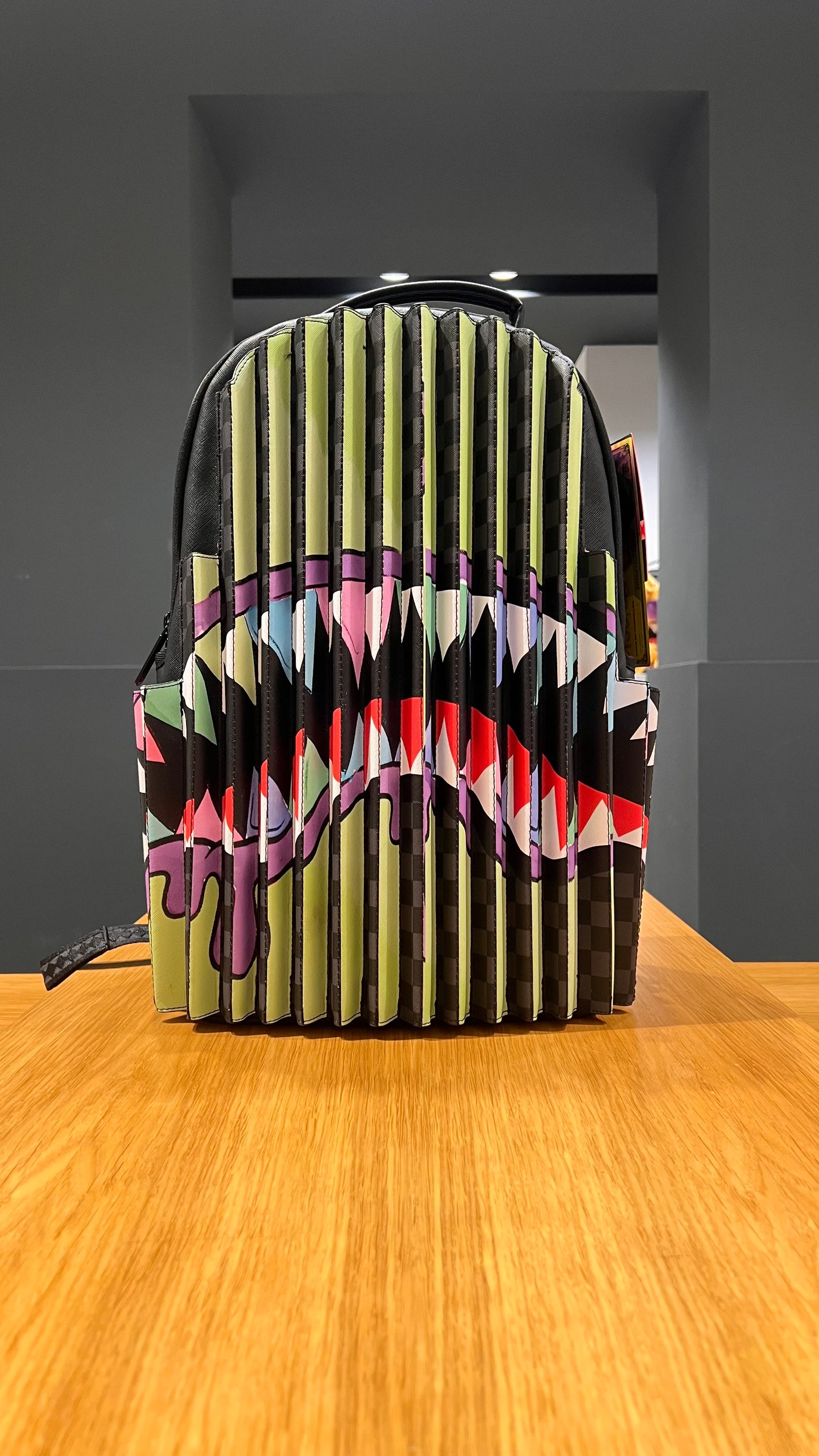 INSANE ILLUSION ART CHANGING BACKPACK