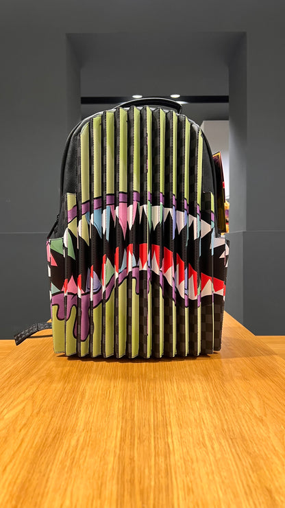 INSANE ILLUSION ART CHANGING BACKPACK