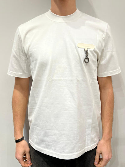 T-SHIRT CON CIONDOLO