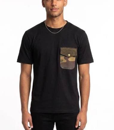 T-SHIRT CON TASCHA CAMO