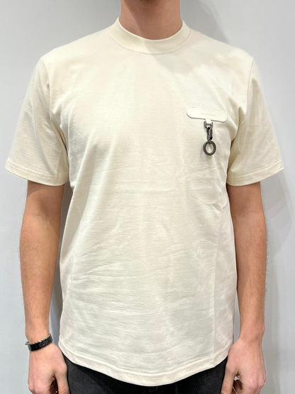 T-SHIRT CON CIONDOLO