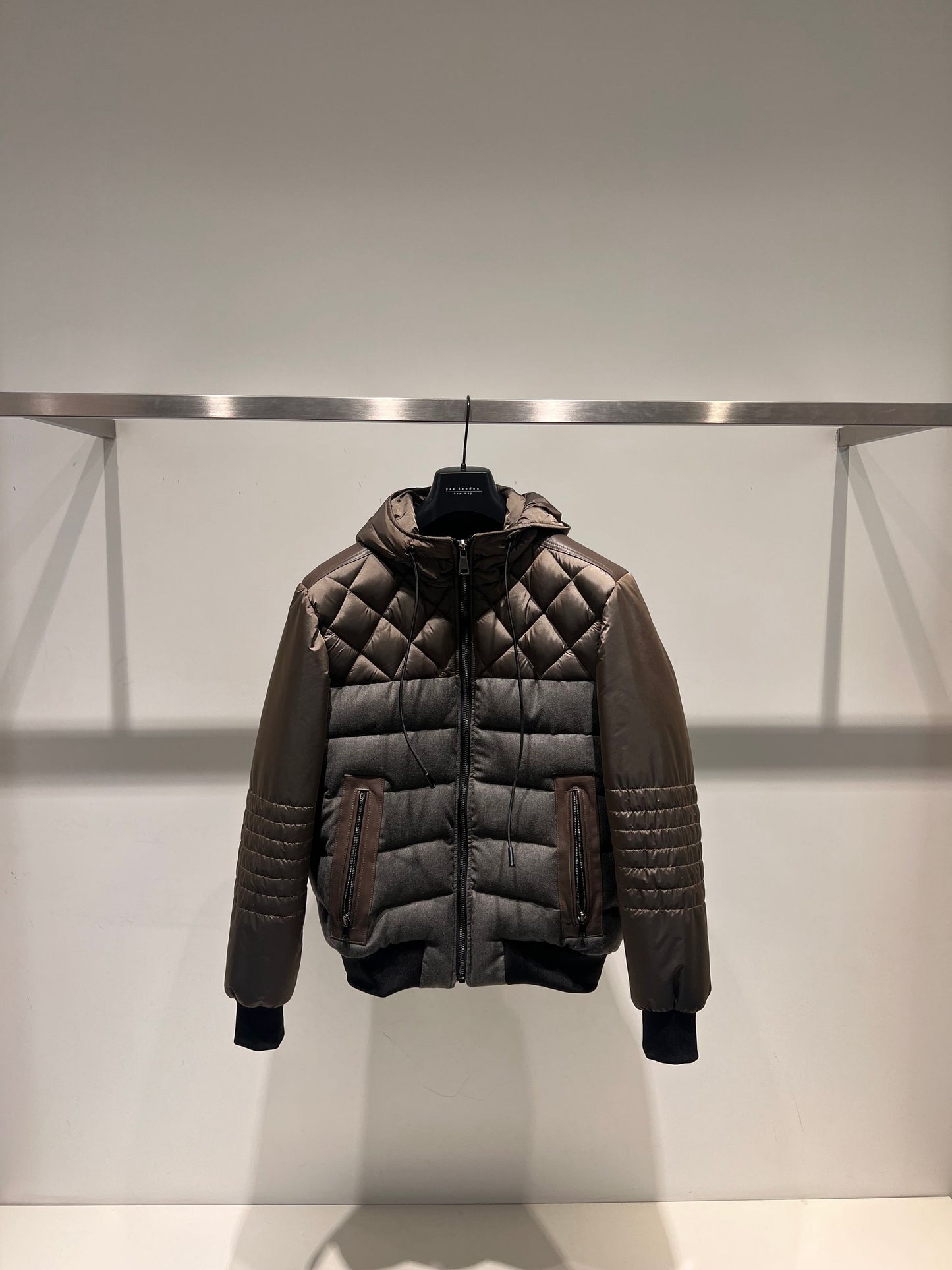 piumino con busto in lana