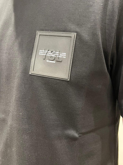 T-SHIRT PATCH SUL CUORE