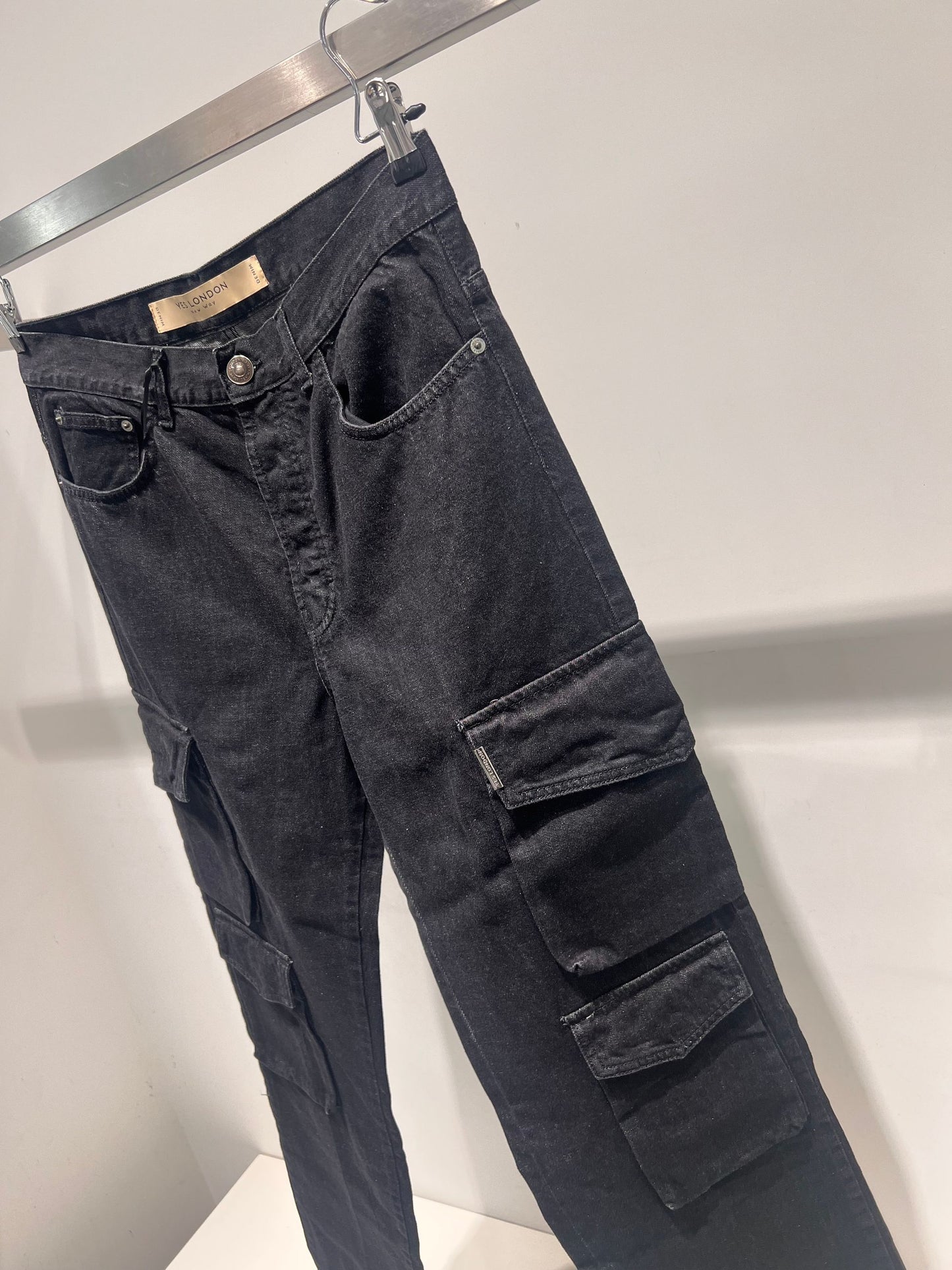 Denim cargo scuro