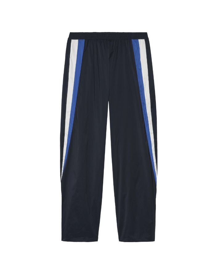 TRACK PANTS NIGHT