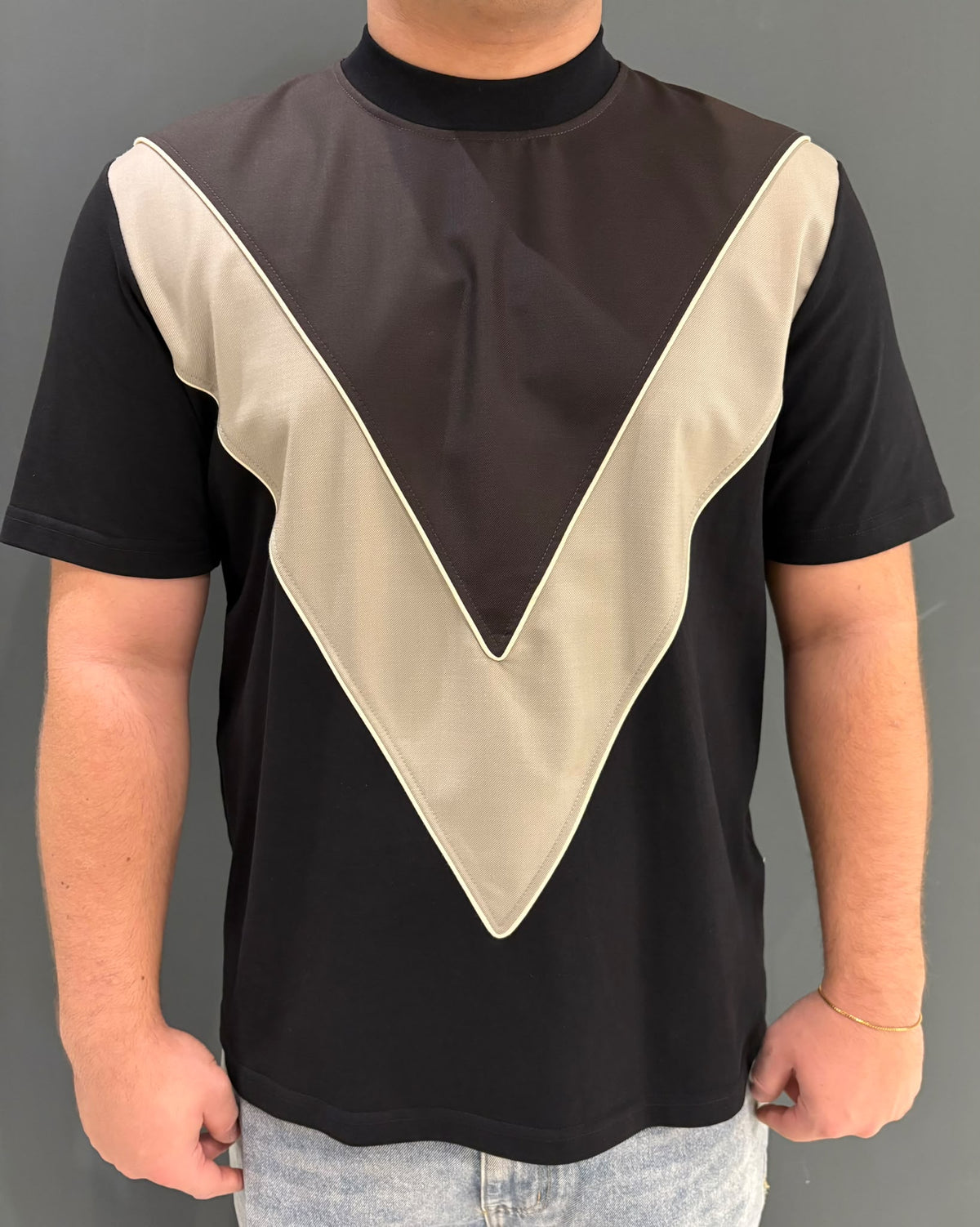 T-SHIRT CON DOPPIO TESSUTO