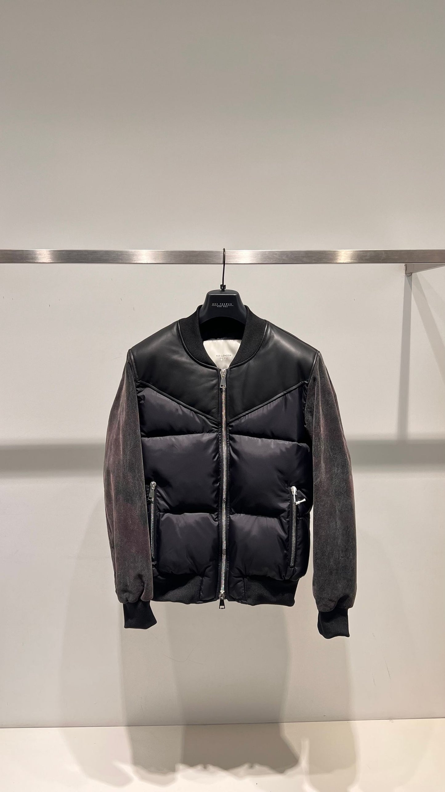 Bomber con carrè liscio