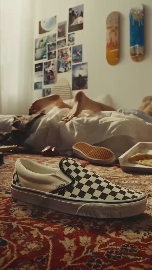 Carica il video: 