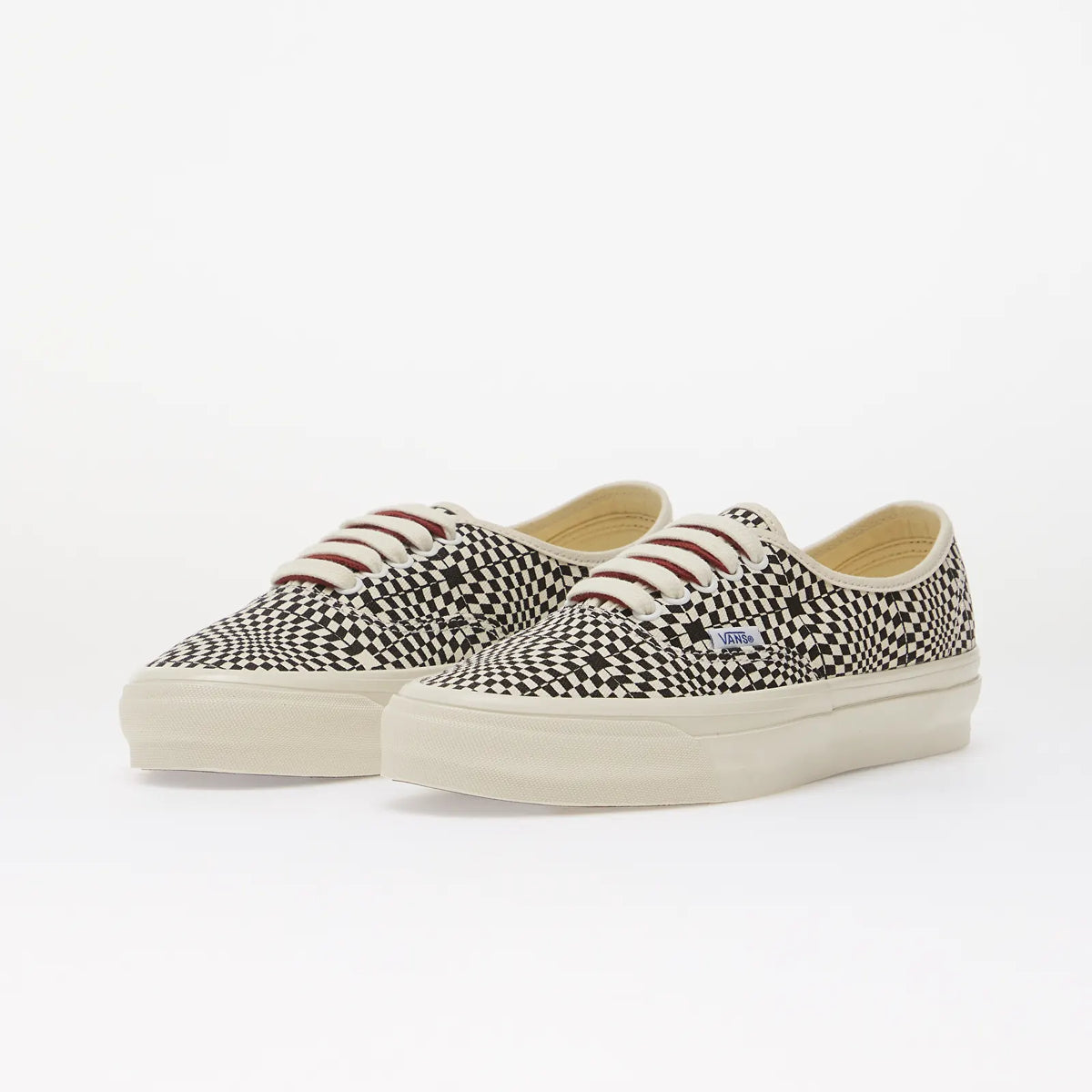 LX Authentic 44 Heritage Black